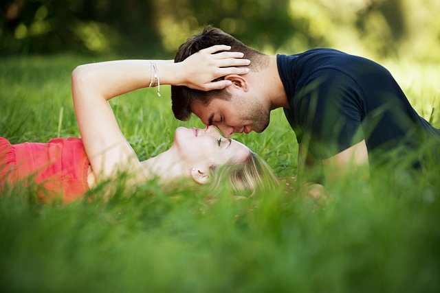 Cuál es la edad adecuada para dar el primer beso?